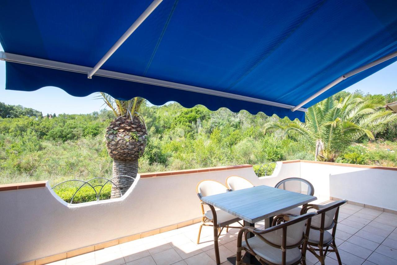 Villa Le Palme Каполивери Экстерьер фото